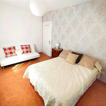 Casa Del Huevo, 8 A 16 Pers, Rioja Alavesa, A 15km De Logrono Y Laguardia Holiday home *
